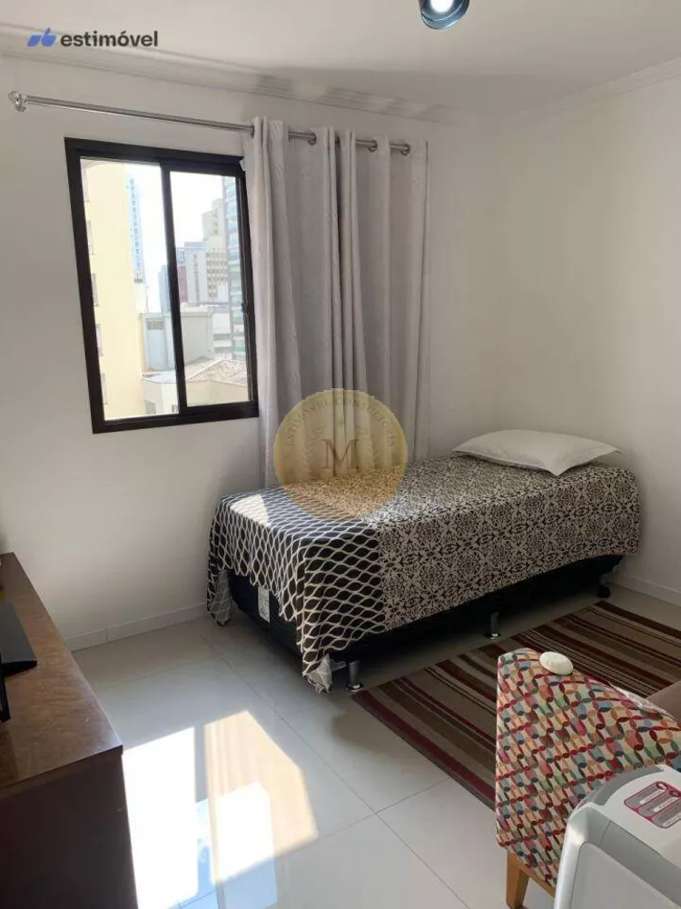 Apartamento à venda com 3 quartos, 140m² - Foto 8