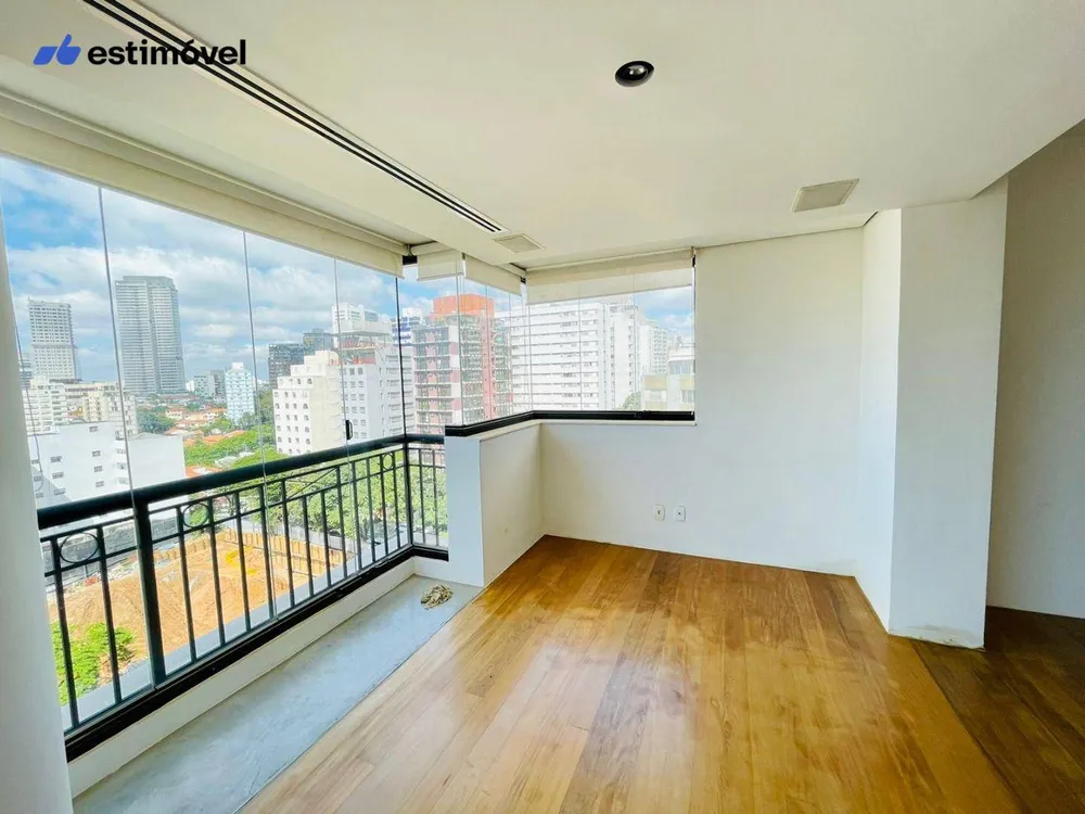 Apartamento, 3 quartos, 215 m² - Foto 1