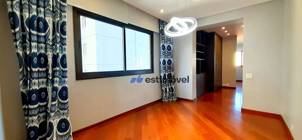 Apartamento à venda com 4 quartos, 194m² - Foto 8