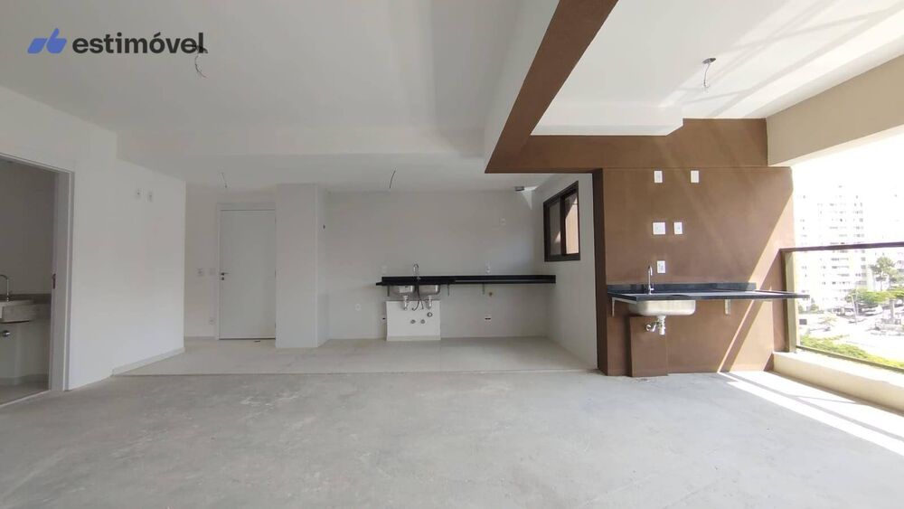 Apartamento à venda com 3 quartos, 140m² - Foto 1