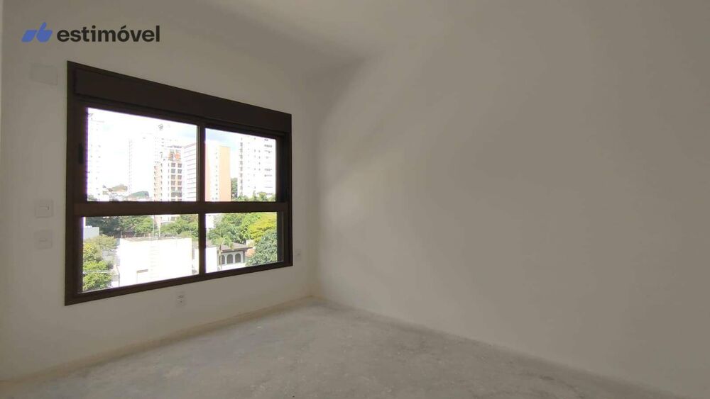 Apartamento à venda com 3 quartos, 140m² - Foto 2