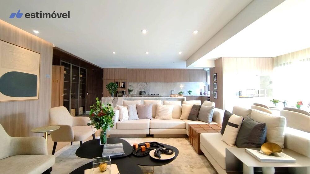 Apartamento à venda com 3 quartos, 180m² - Foto 3