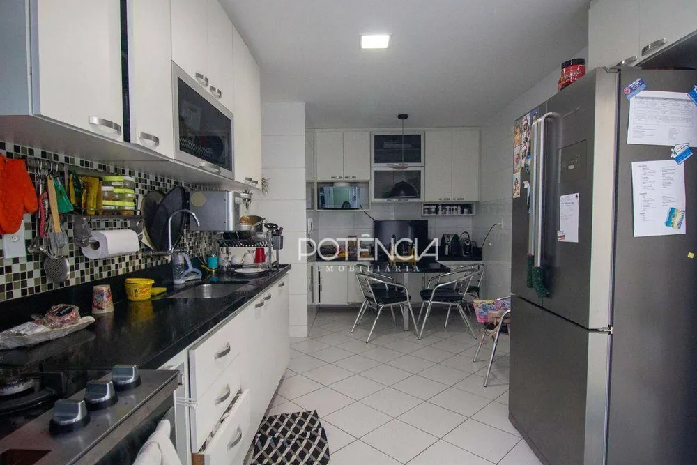 Cobertura, 4 quartos, 330 m² - Foto 1