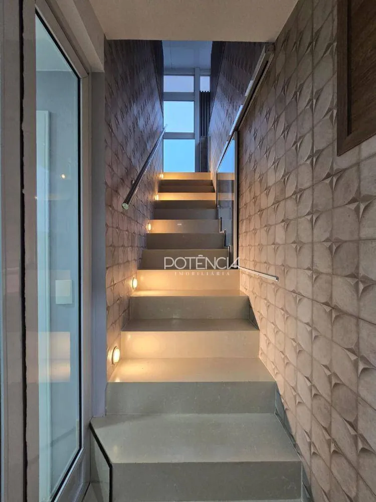 Cobertura, 3 quartos, 230 m² - Foto 17