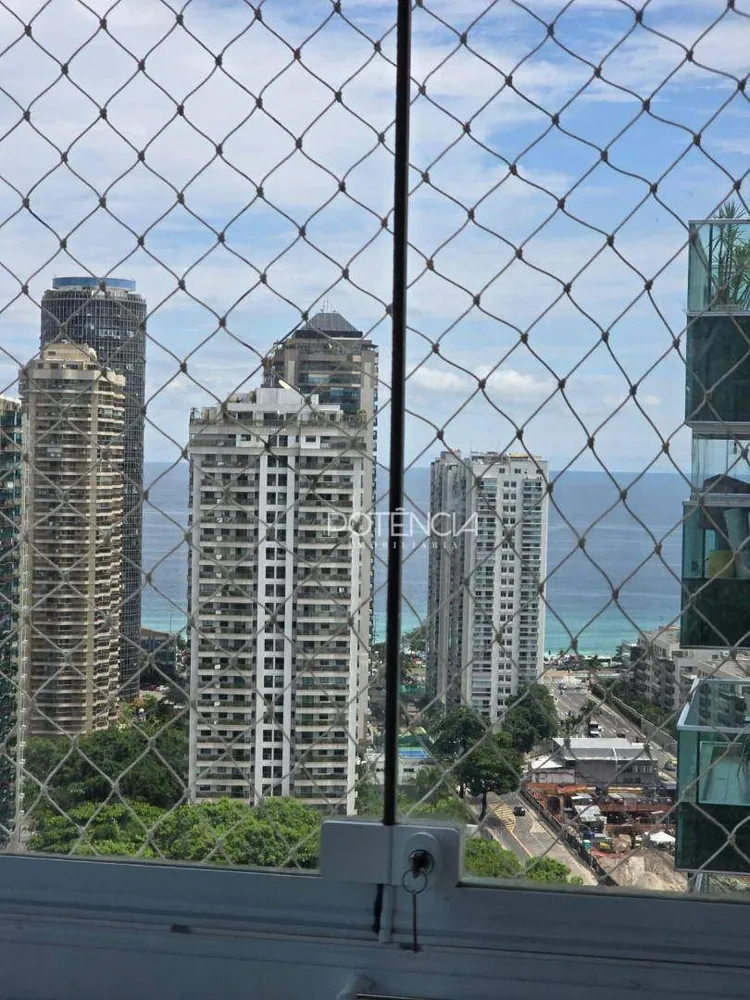 Cobertura, 3 quartos, 230 m² - Foto 4