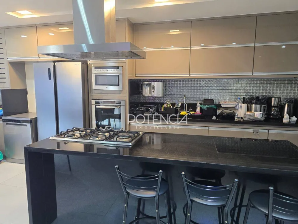Cobertura, 3 quartos, 230 m² - Foto 10