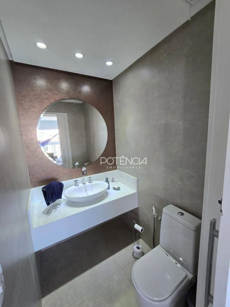 Cobertura, 3 quartos, 230 m² - Foto 12