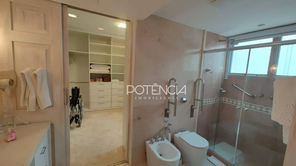 Apartamento, 3 quartos, 261 m² - Foto 3