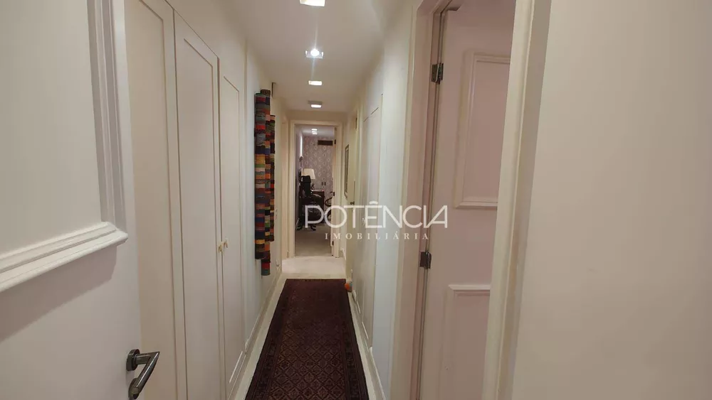 Apartamento, 3 quartos, 261 m² - Foto 12