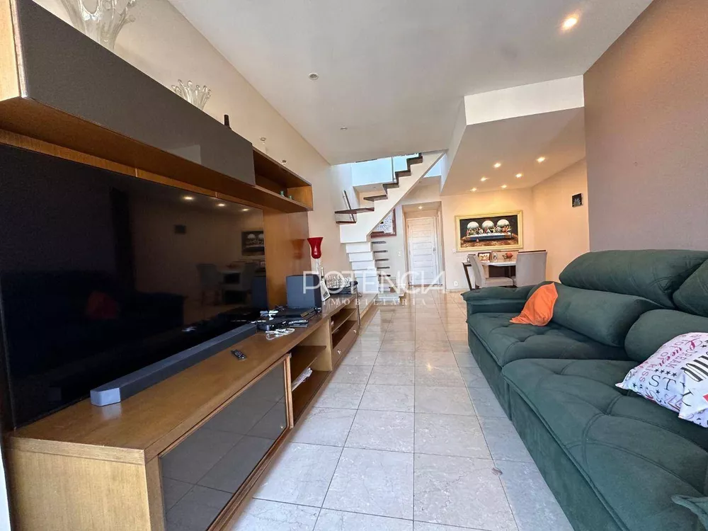 Cobertura, 3 quartos, 222 m² - Foto 4