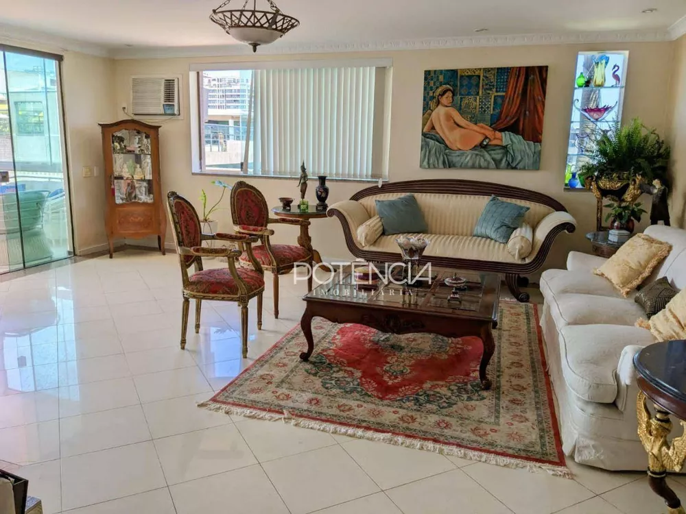Cobertura, 3 quartos, 275 m² - Foto 2