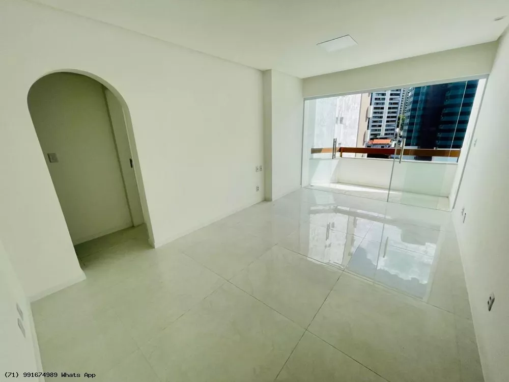 Apartamento à venda com 2 quartos, 65m² - Foto 1