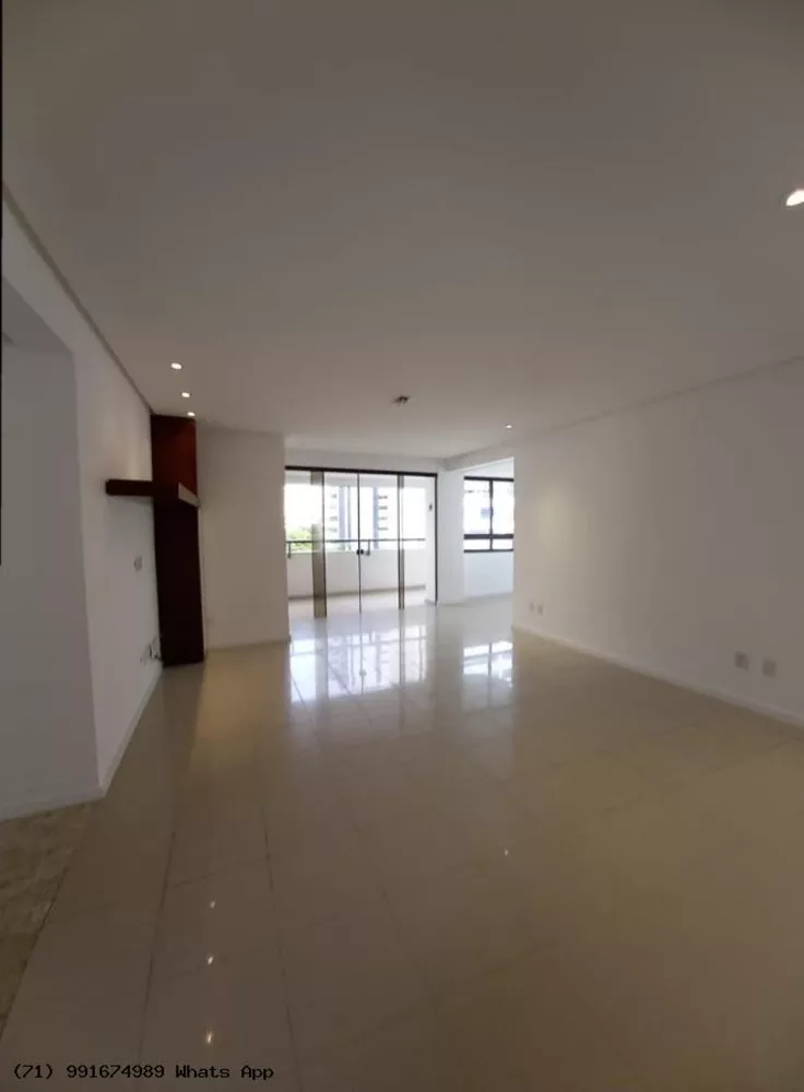 Apartamento à venda com 3 quartos, 136m² - Foto 1