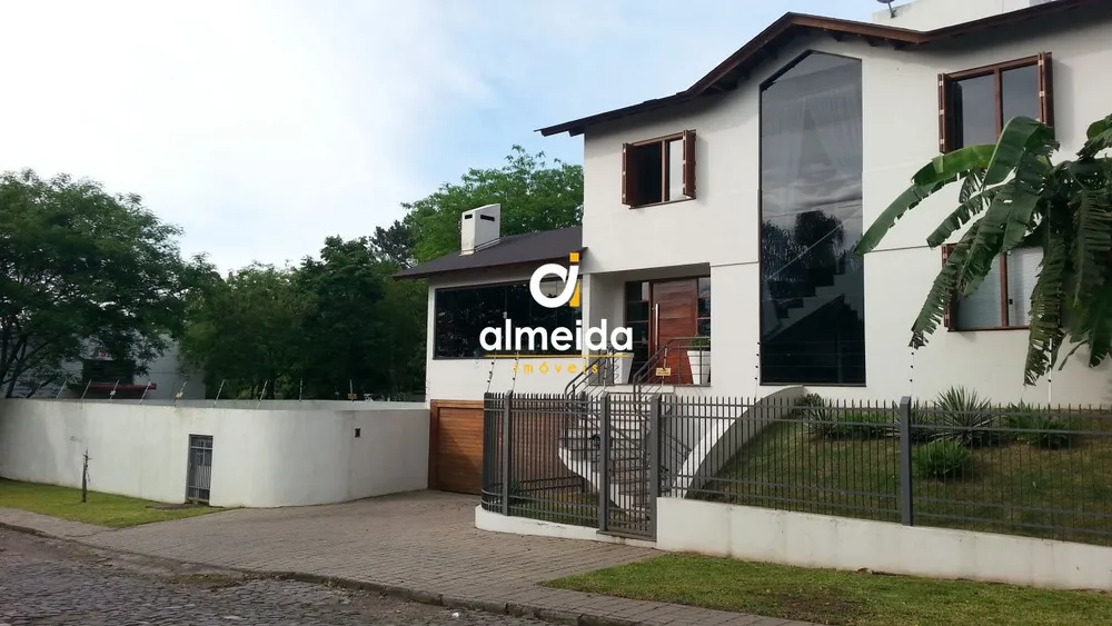 Casa, 4 quartos, 240 m² - Foto 2