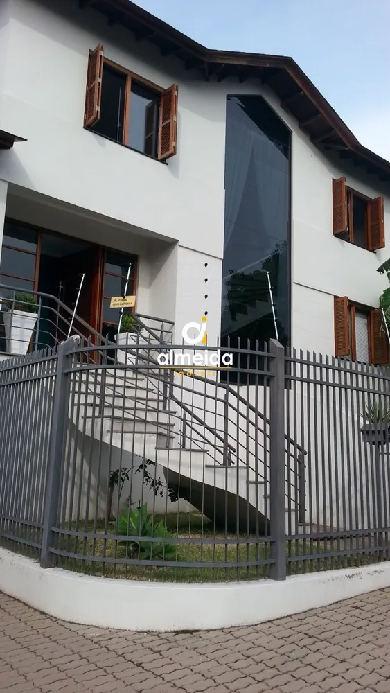 Casa, 4 quartos, 240 m² - Foto 4