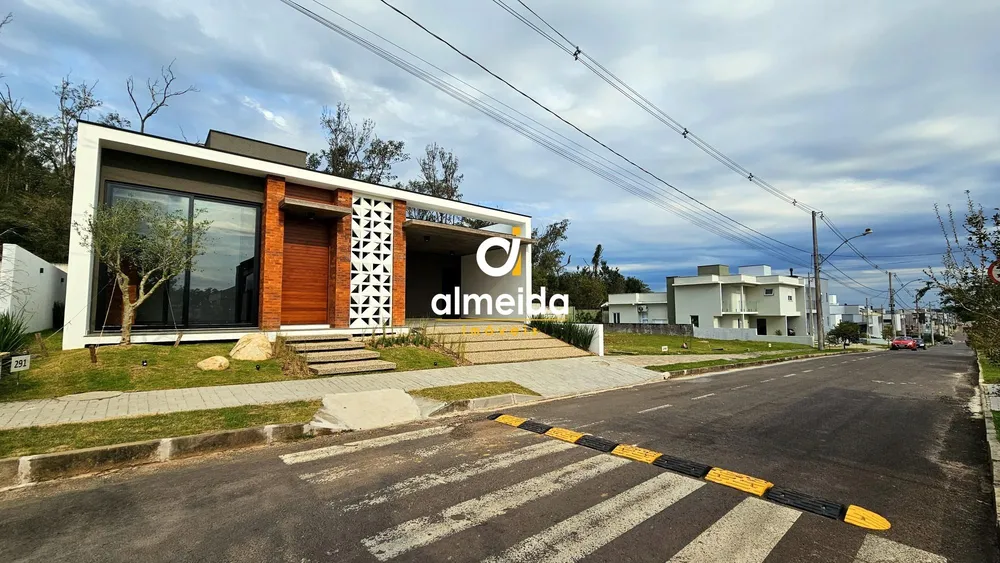 Casa, 3 quartos, 195 m² - Foto 2