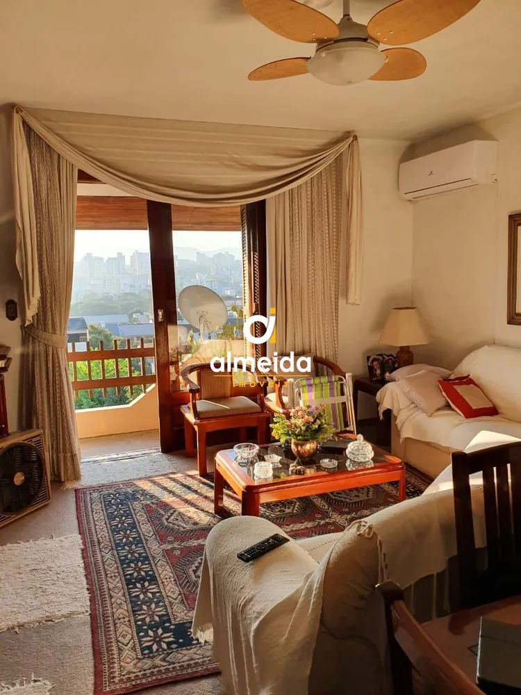 Apartamento, 3 quartos, 135 m² - Foto 1