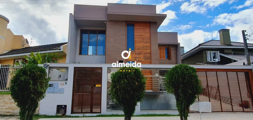Casa, 3 quartos, 280 m² - Foto 2