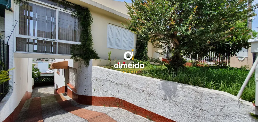 Casa, 4 quartos, 267 m² - Foto 2