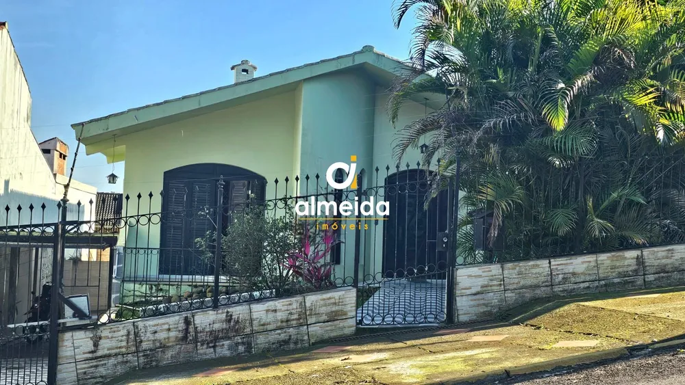 Casa, 4 quartos, 262 m² - Foto 1