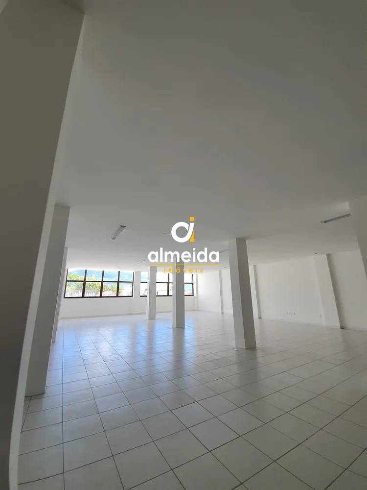Sala-Conjunto, 714 m² - Foto 1