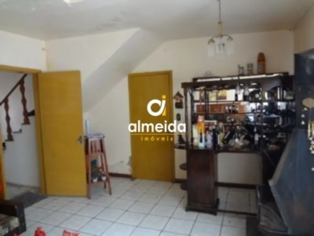 Casa, 4 quartos, 243 m² - Foto 2