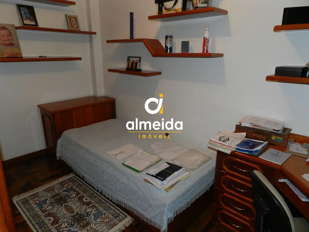 Casa, 4 quartos, 357 m² - Foto 3
