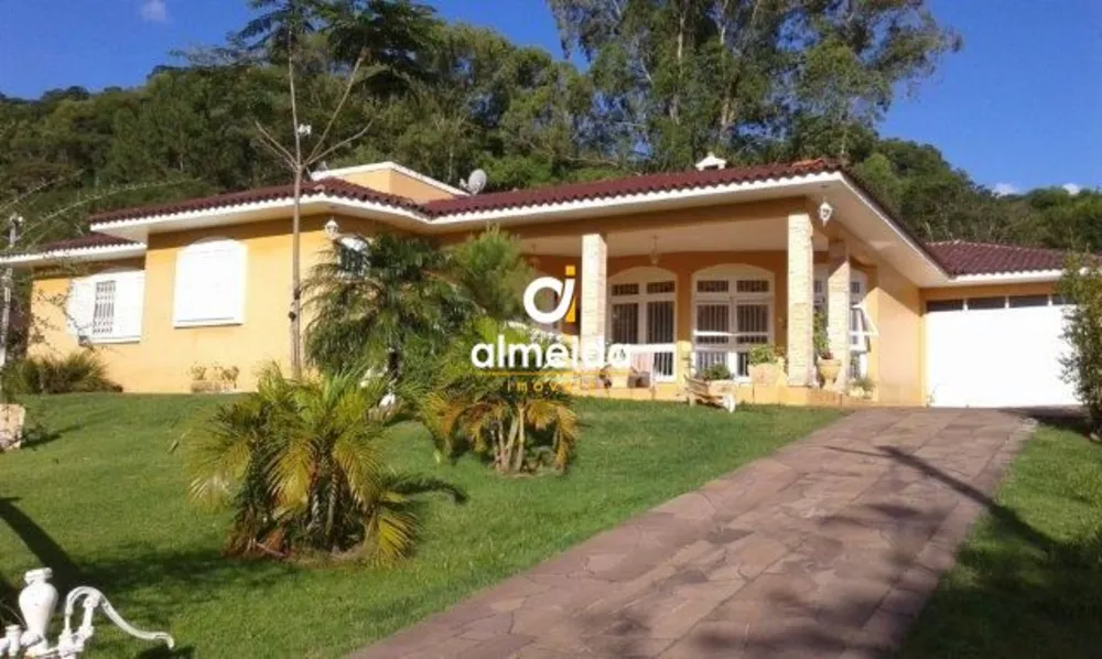 Casa, 3 quartos, 340 m² - Foto 1