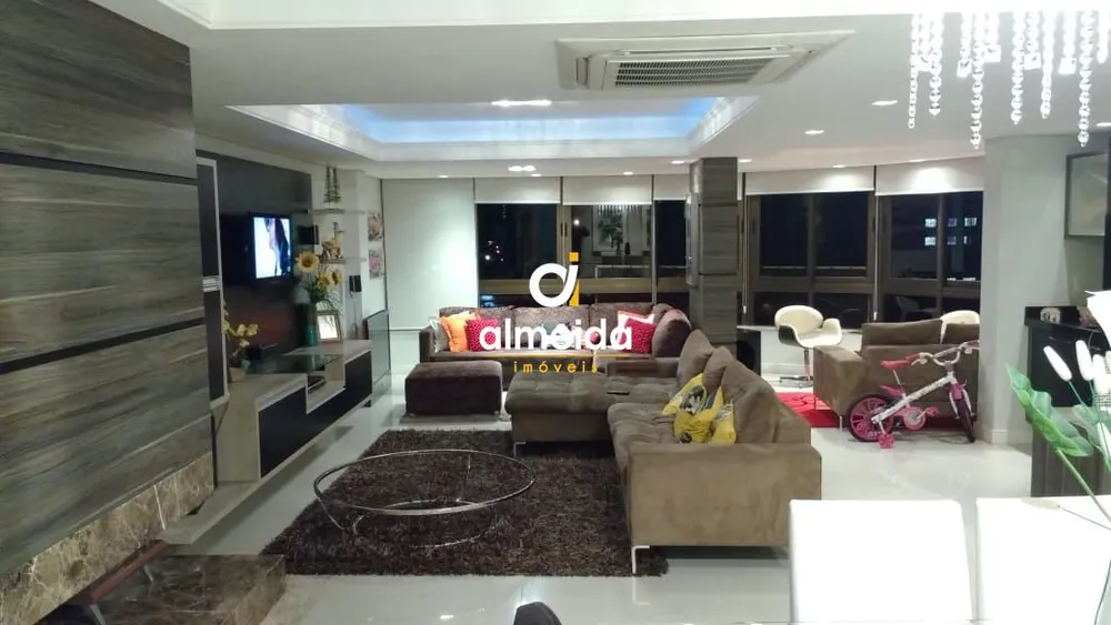 Apartamento, 3 quartos, 187 m² - Foto 1