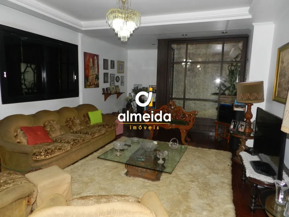 Casa, 3 quartos, 200 m² - Foto 1