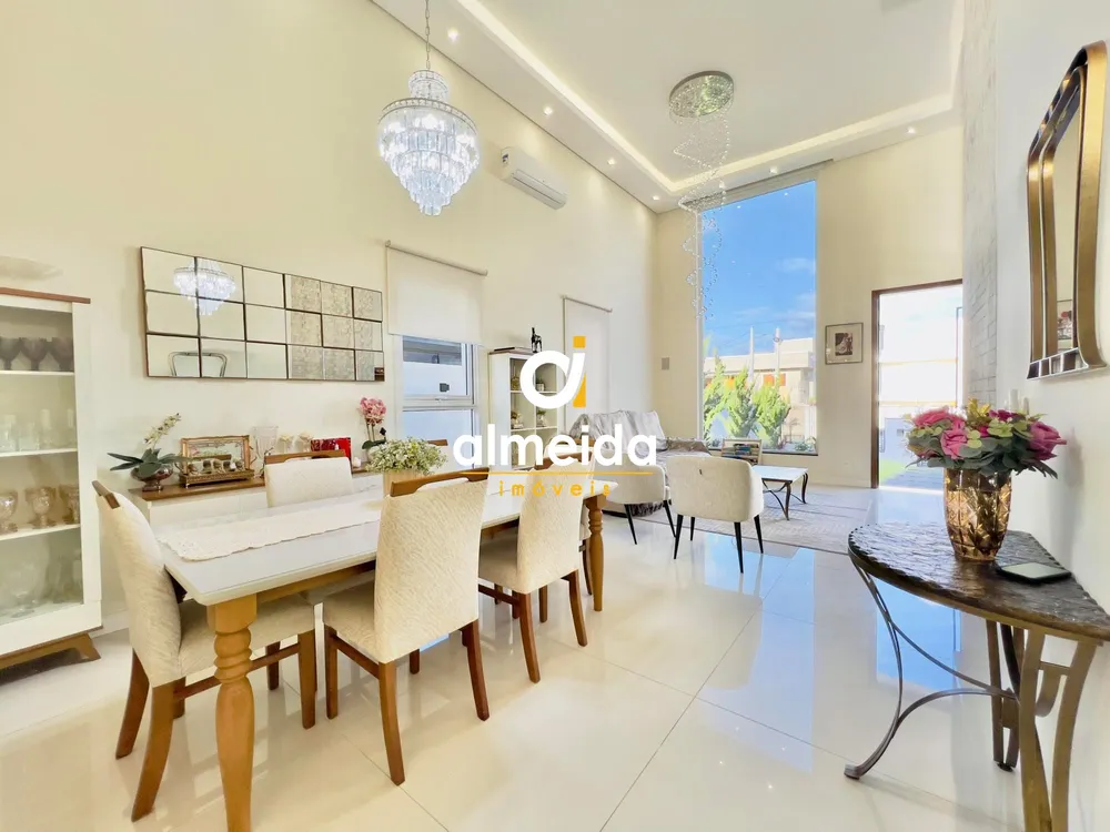 Casa, 3 quartos, 207 m² - Foto 3