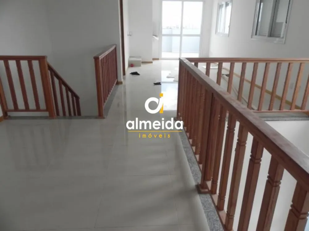 Cobertura, 3 quartos, 260 m² - Foto 4