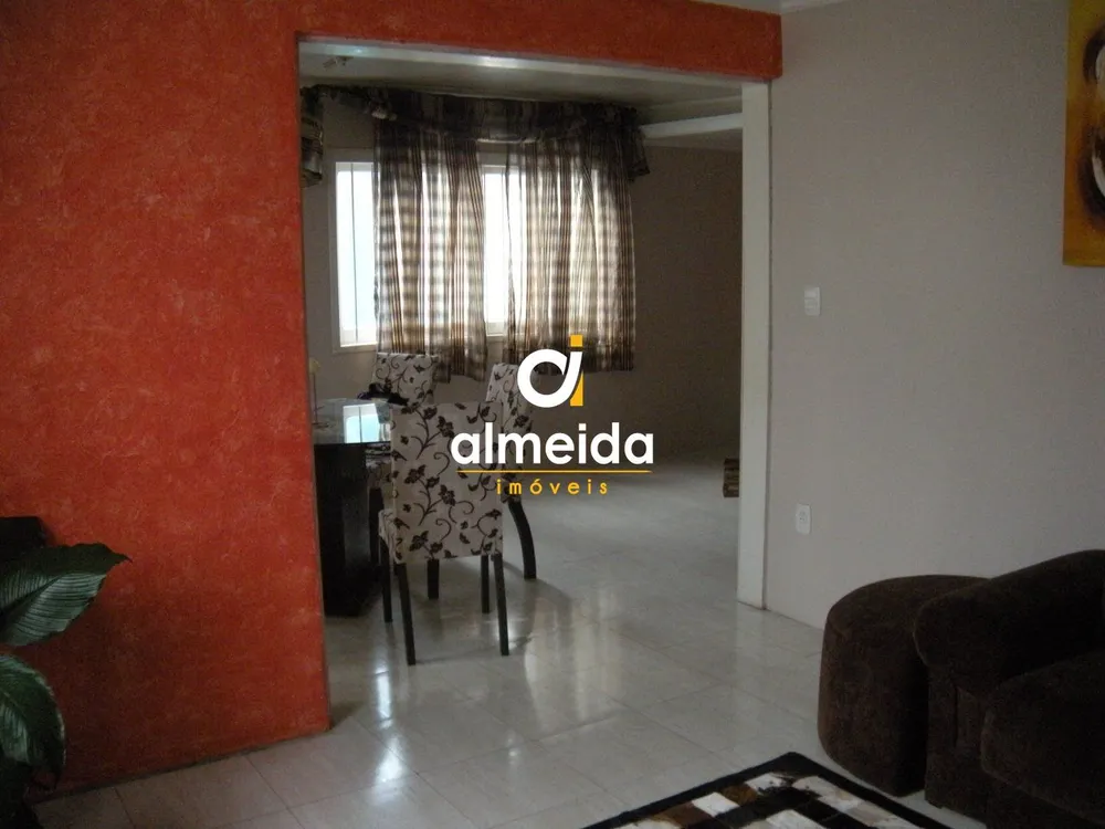Casa, 3 quartos, 266 m² - Foto 3