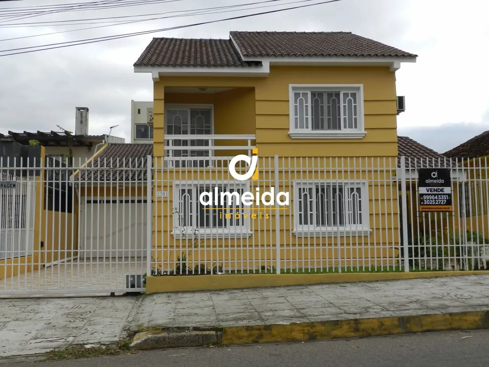 Casa, 3 quartos, 266 m² - Foto 1