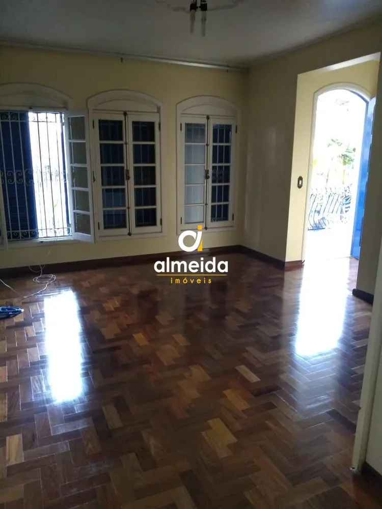 Casa, 4 quartos, 347 m² - Foto 3