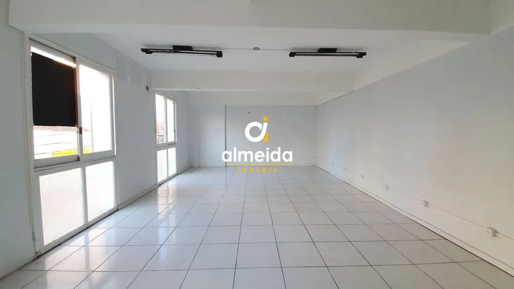 Sala-Conjunto, 328 m² - Foto 1