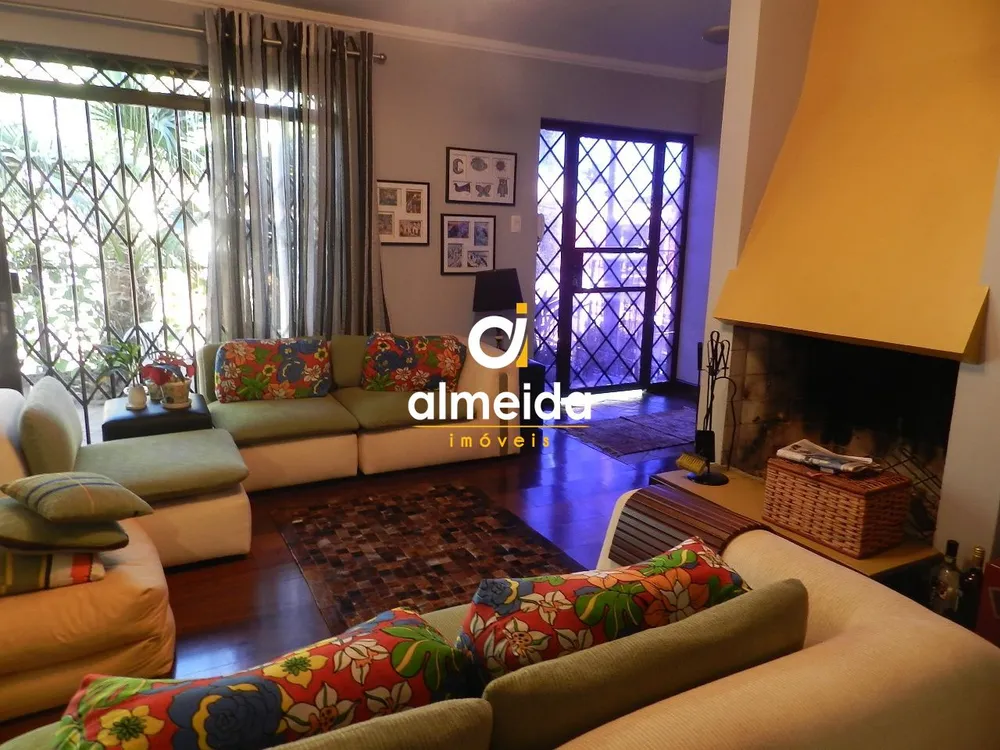 Casa, 3 quartos, 254 m² - Foto 1