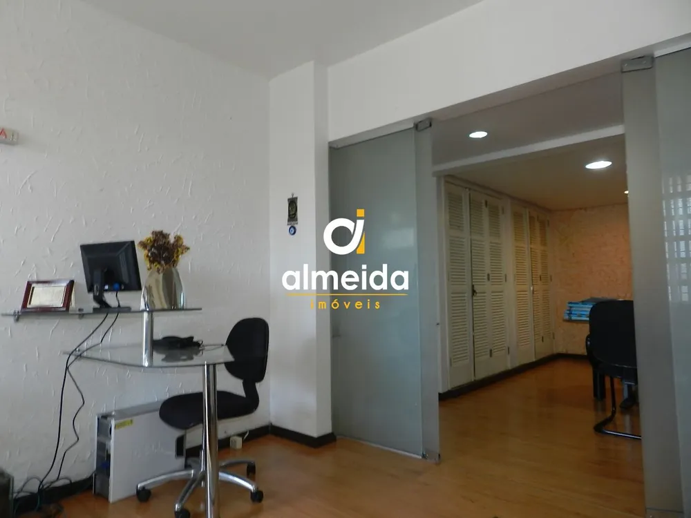Casa, 3 quartos, 254 m² - Foto 4