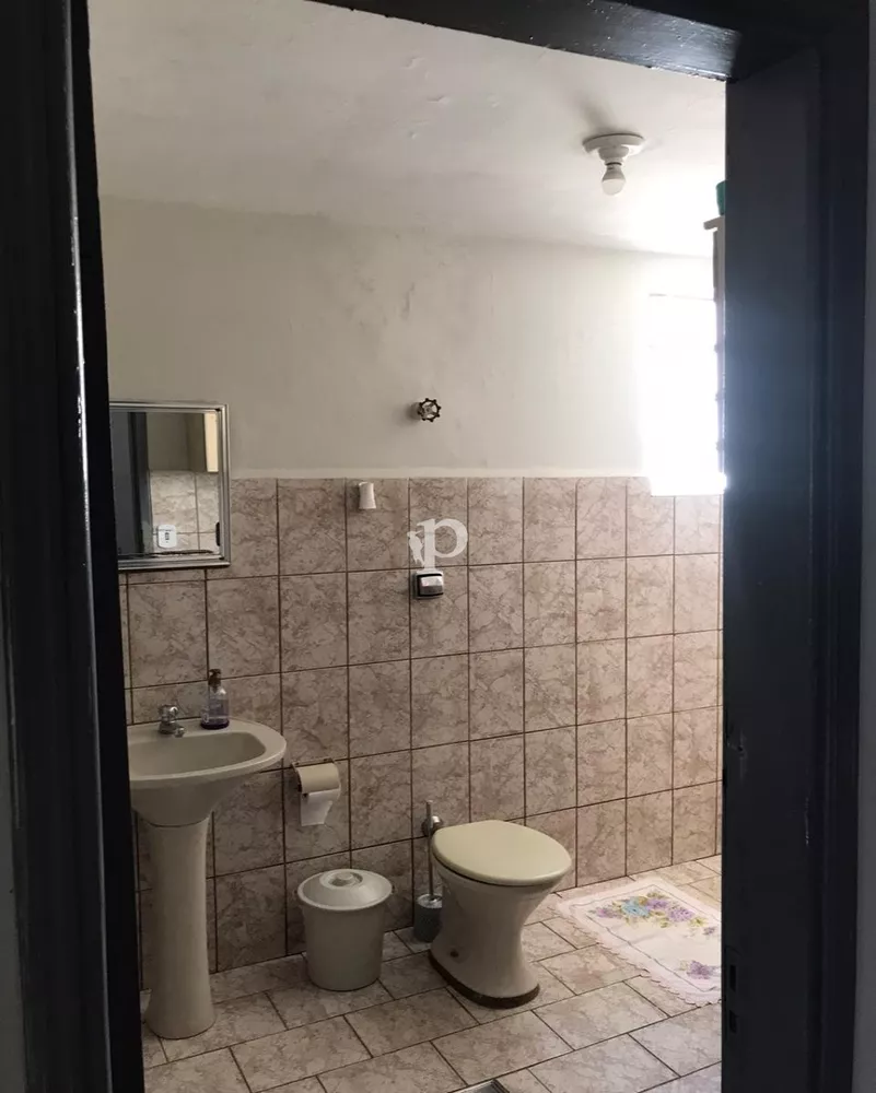 Casa à venda com 3 quartos, 242m² - Foto 8