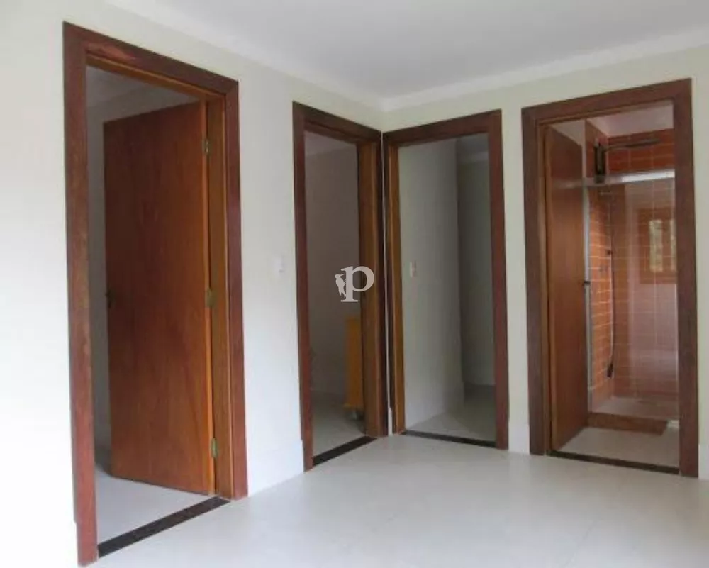 Chácara à venda com 3 quartos, 2200m² - Foto 8