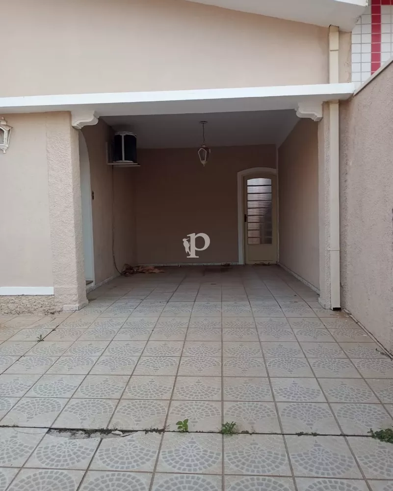 Casa à venda com 3 quartos, 250m² - Foto 3