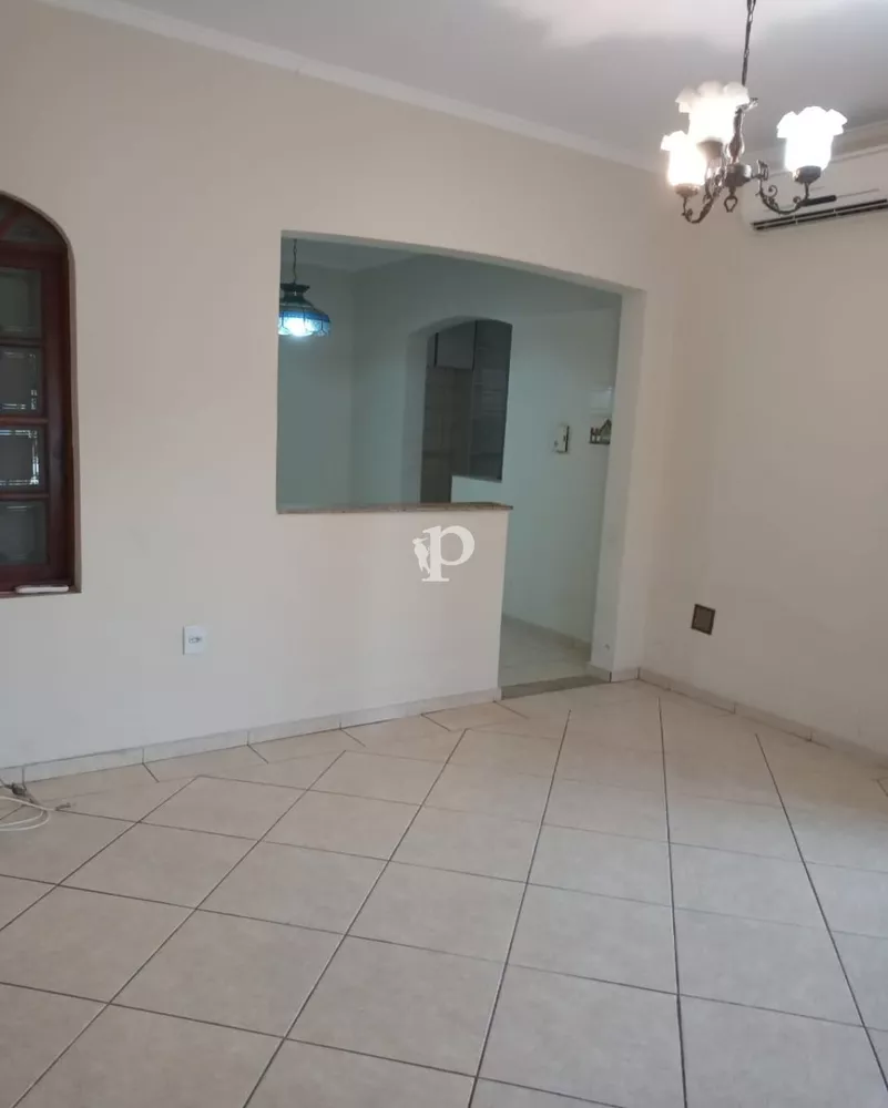 Casa à venda com 3 quartos, 250m² - Foto 5