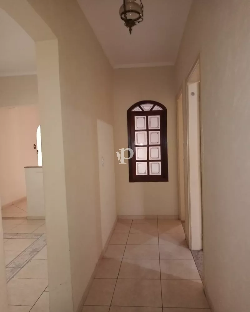 Casa à venda com 3 quartos, 250m² - Foto 8