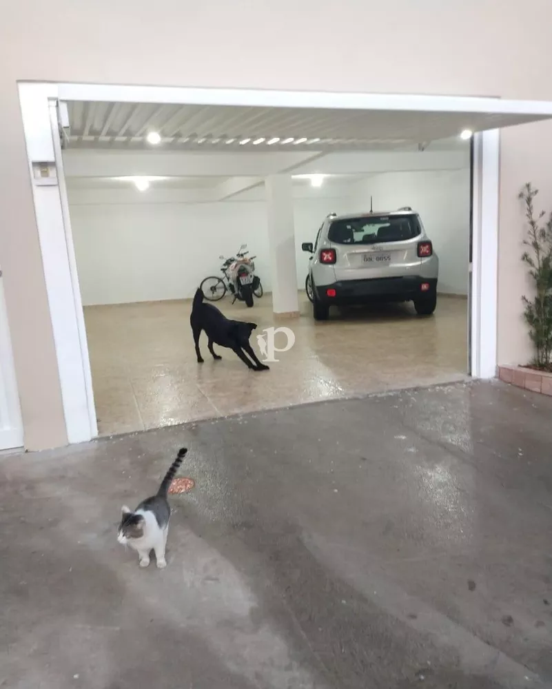 Casa à venda com 3 quartos, 200m² - Foto 3