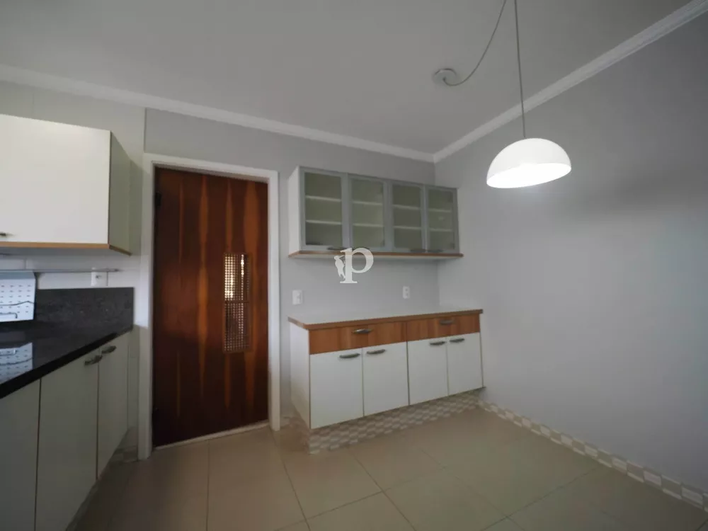 Apartamento à venda com 4 quartos, 226m² - Foto 8