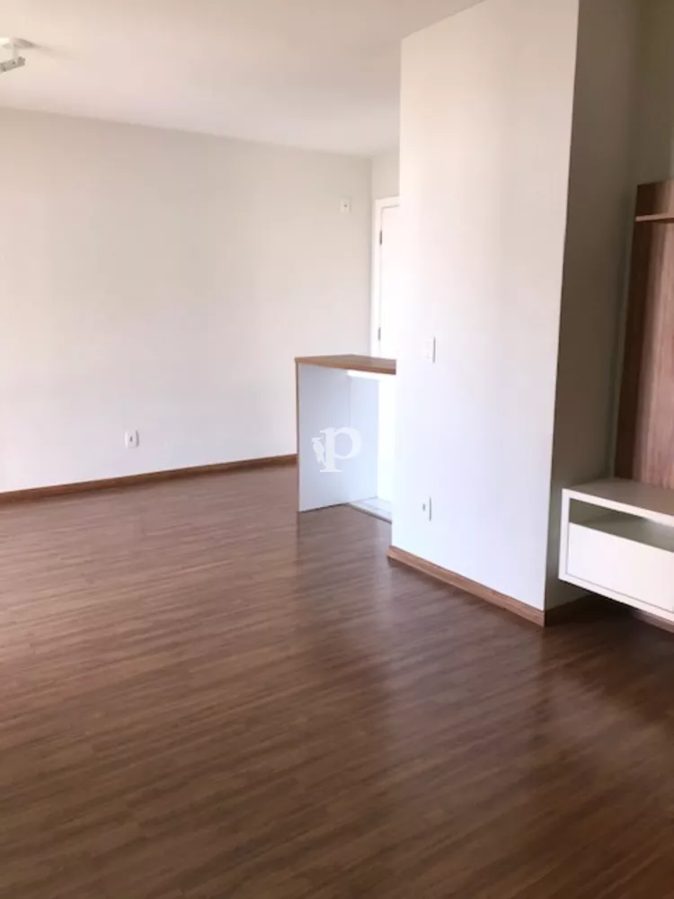 Apartamento à venda com 2 quartos, 61m² - Foto 4