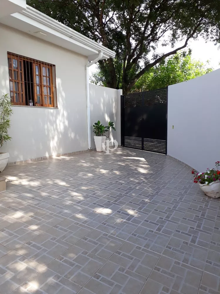 Casa à venda com 3 quartos, 250m² - Foto 18