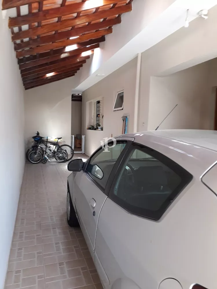 Casa à venda com 3 quartos, 250m² - Foto 17