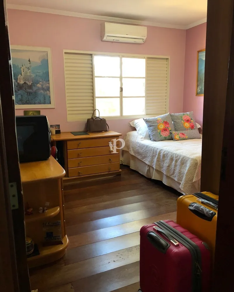 Casa, 3 quartos, 217 m² - Foto 11