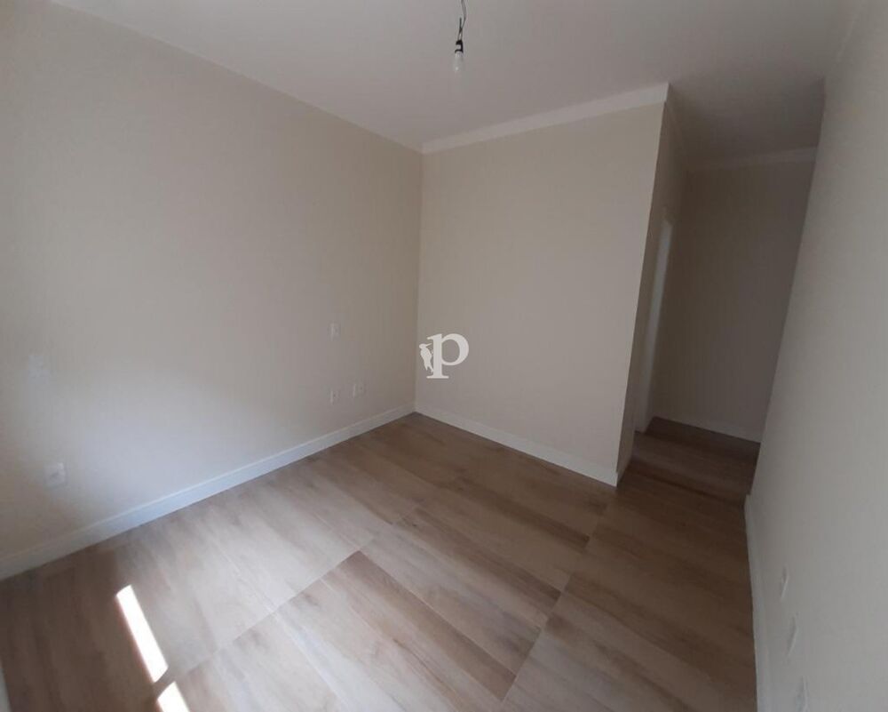 Casa à venda com 3 quartos, 390m² - Foto 2